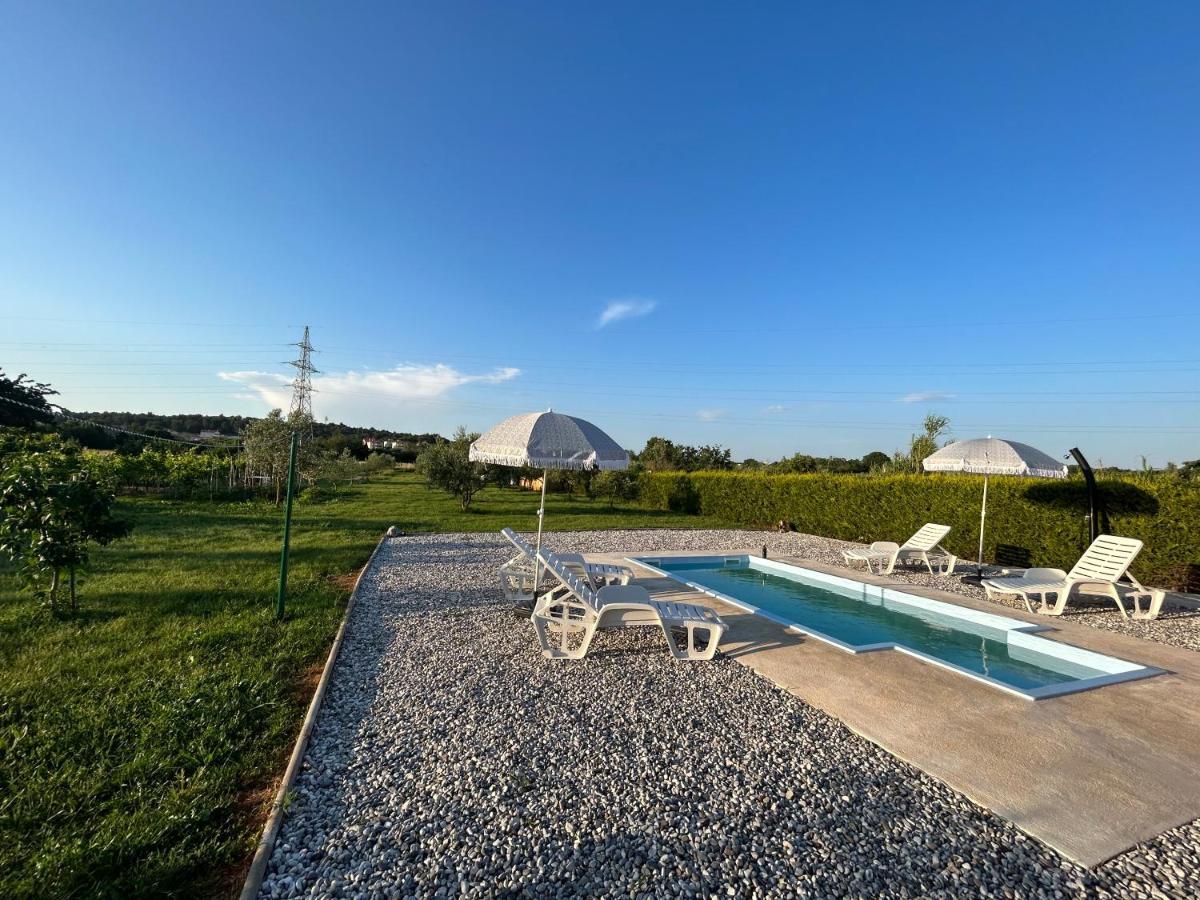 Dora House With Wifi And Outdoor Swimming Pool Villa พูลา ภายนอก รูปภาพ