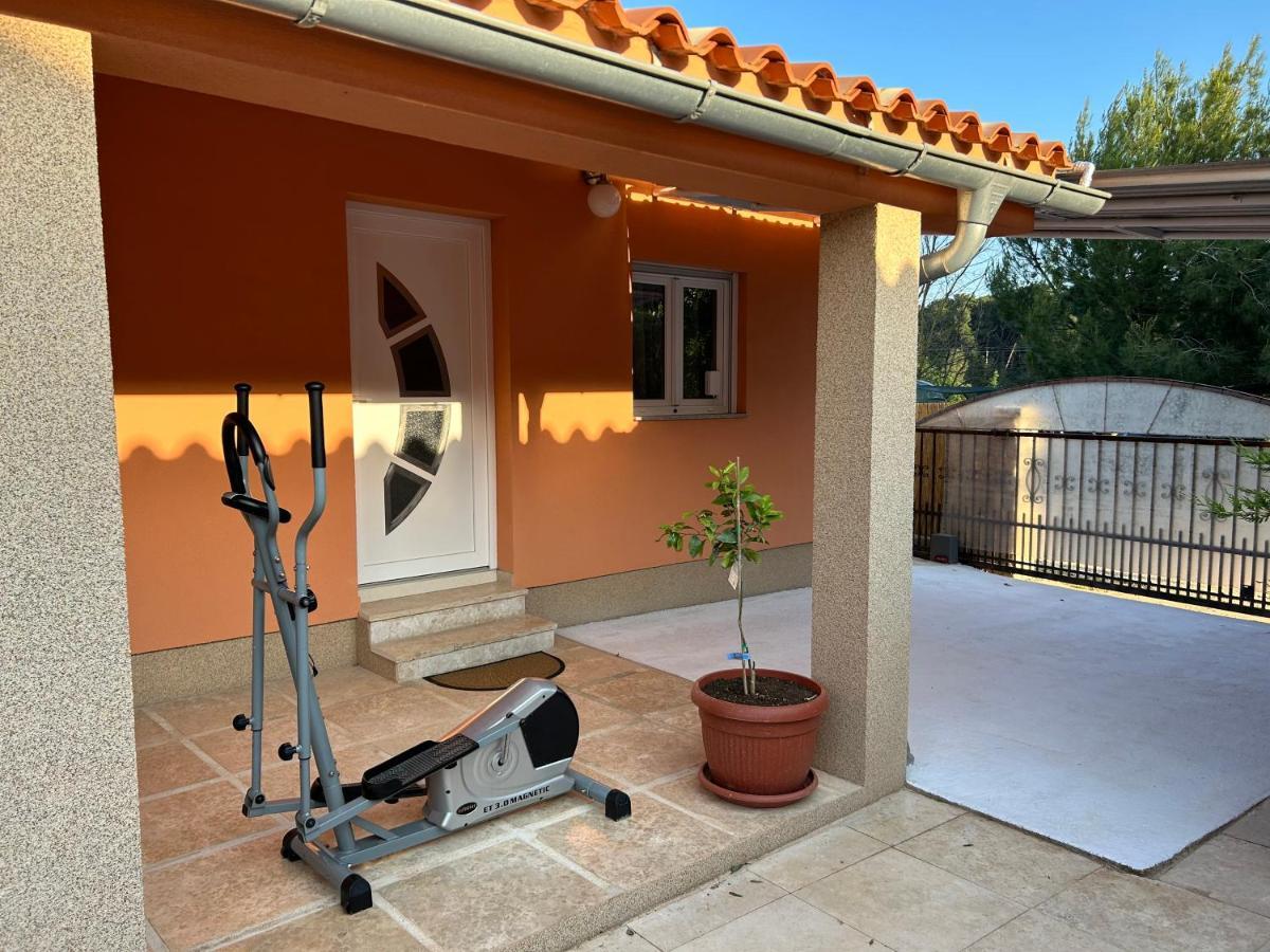 Dora House With Wifi And Outdoor Swimming Pool Villa พูลา ภายนอก รูปภาพ