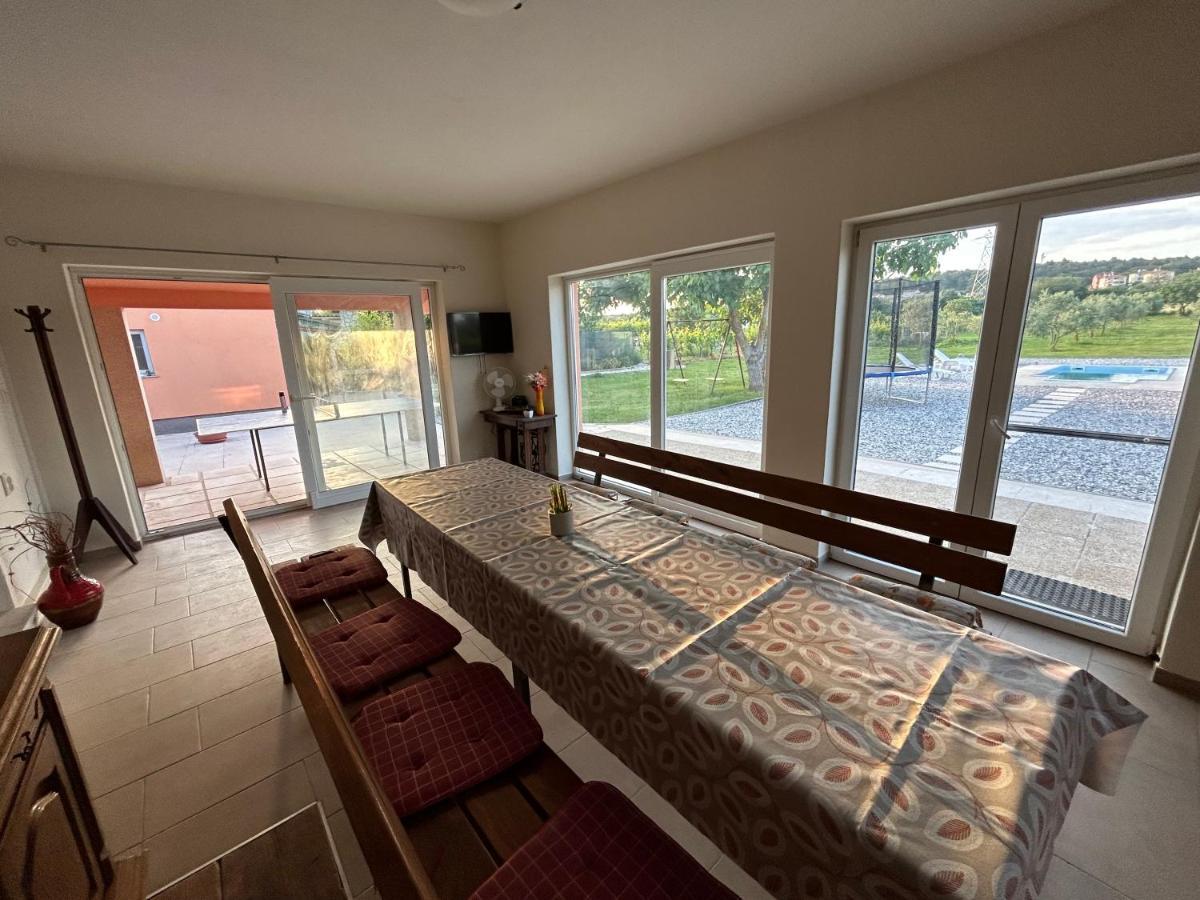 Dora House With Wifi And Outdoor Swimming Pool Villa พูลา ภายนอก รูปภาพ